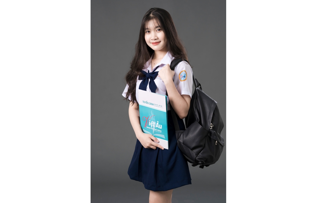 Chụp Ảnh Quảng Cáo Trường THPT Việt Âu