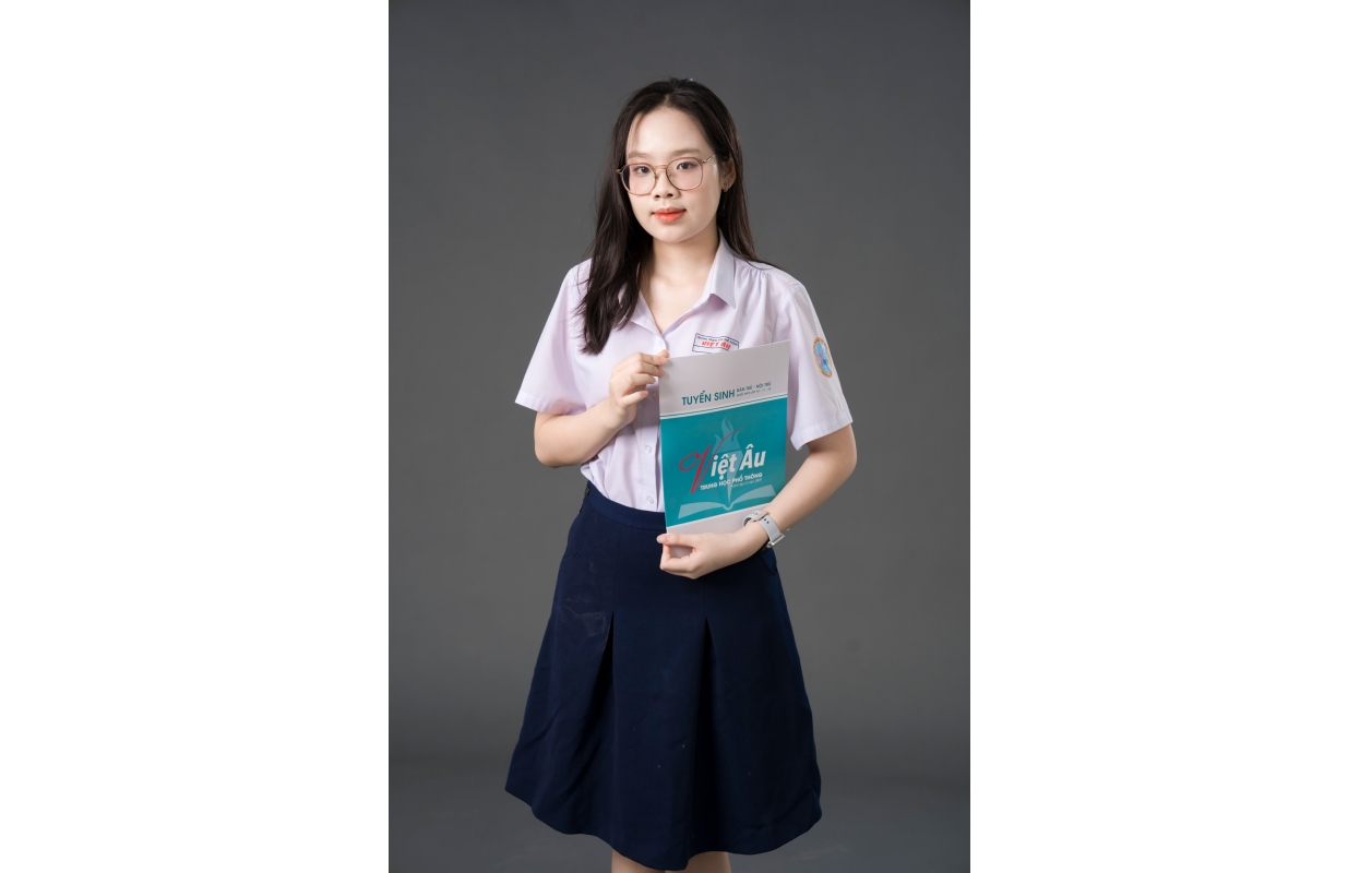 Chụp Ảnh Quảng Cáo Trường THPT Việt Âu