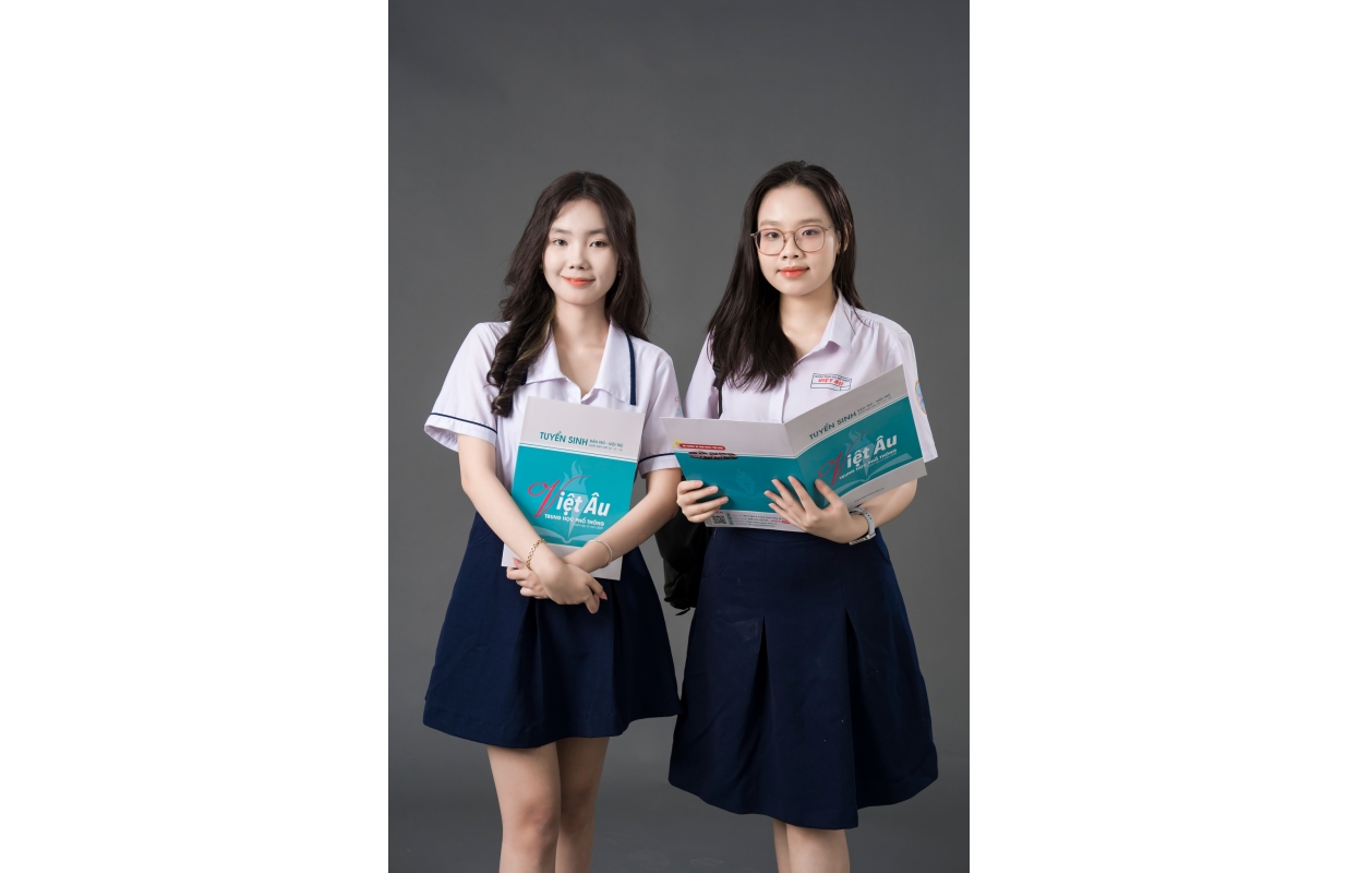 Chụp Ảnh Quảng Cáo Trường THPT Việt Âu