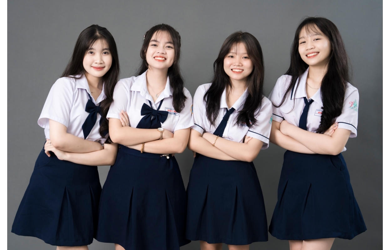 Chụp Ảnh Quảng Cáo Trường THPT Việt Âu