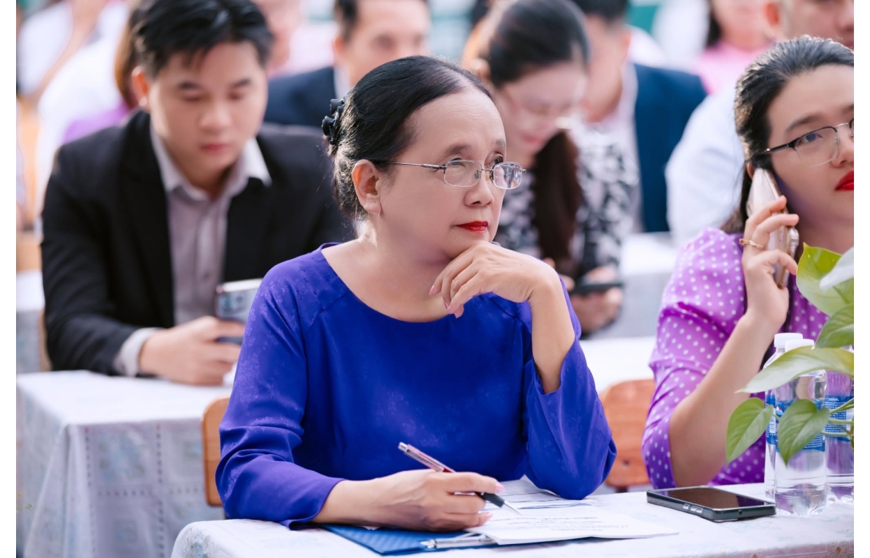 Lễ Trưởng Thành và Tri Ân Trường THPT Việt Âu - "Viết Tiếp Thanh Xuân"