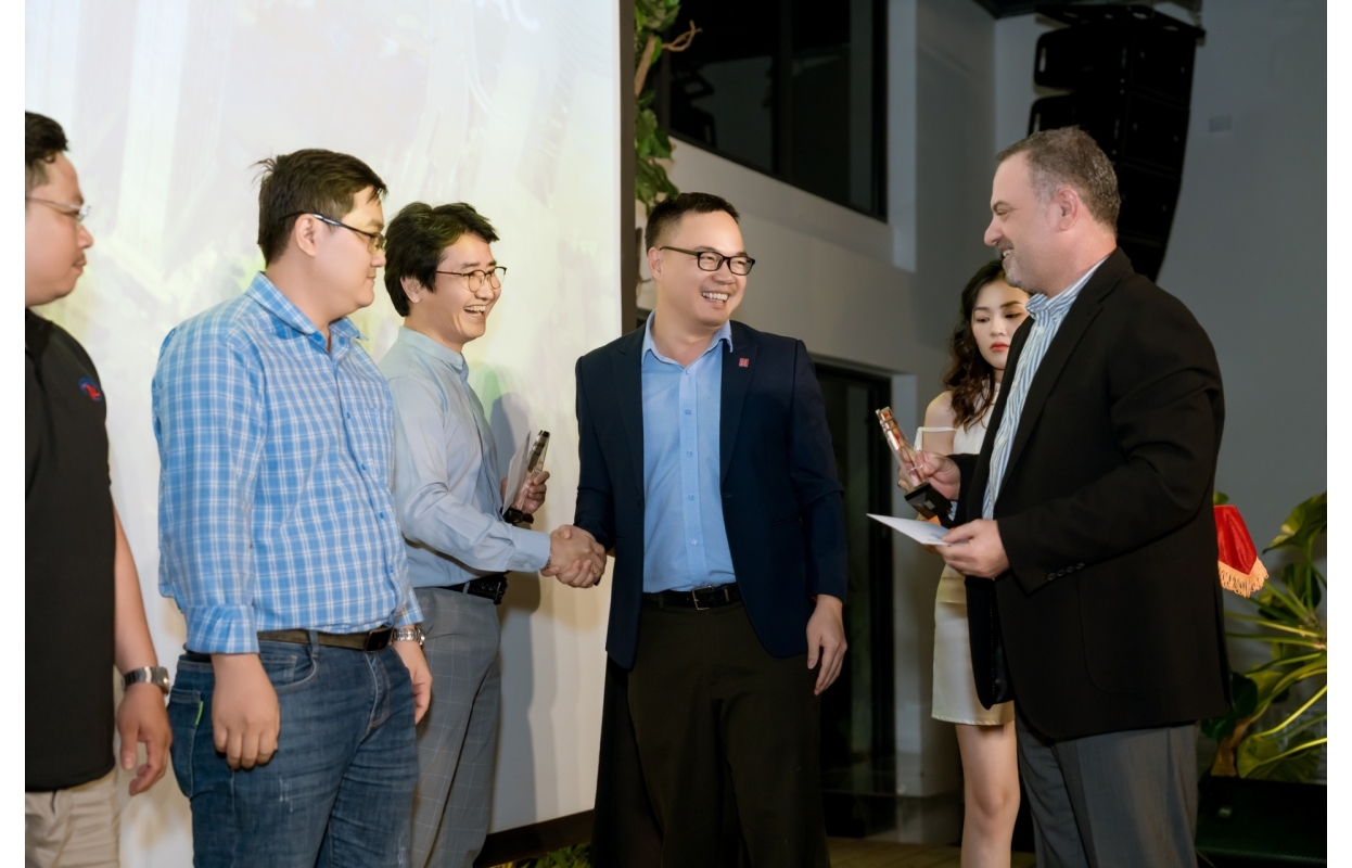 YEAR END PARTY – NEWTECONS BA SON