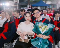 Lễ Trưởng Thành và Tri Ân Trường THPT Việt Âu - "Viết Tiếp Thanh Xuân"