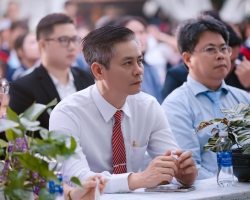 Lễ Trưởng Thành và Tri Ân Trường THPT Việt Âu - "Viết Tiếp Thanh Xuân"