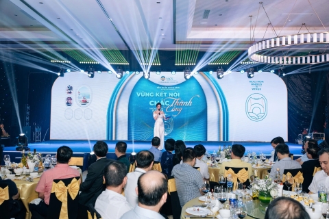 Quay Chụp Gala Dinner